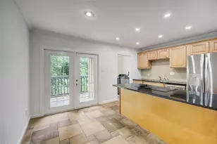 8277 Kingsbrook Rd, Houston, TX 77024 - Photo 8