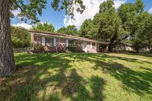 507 N Echols St, Caldwell, TX 77836 - Photo 2