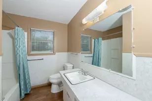 507 N Echols St, Caldwell, TX 77836 - Photo 18