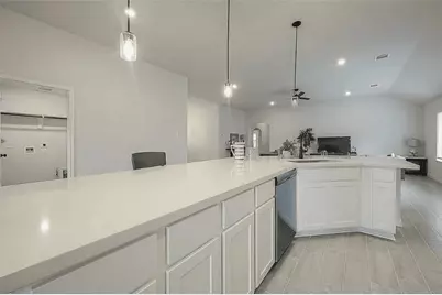 414 Zeus Mountain, Crosby, TX 77532 - Photo 4