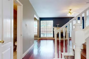 9222 Symphonic Ln, Houston, TX 77040 - Photo 6