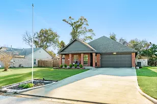 2518 Ridgewood Dr, West Columbia, TX 77486 - Photo 2