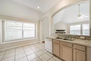 408 Mystic Glen Loop, Kingwood, TX 77339 - Photo 10