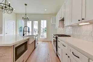 2516 Ohsfeldt St, Houston, TX 77008 - Photo 12