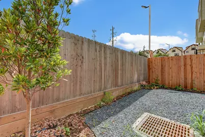 2516 Ohsfeldt Street, Houston, TX 77008 - Photo 24