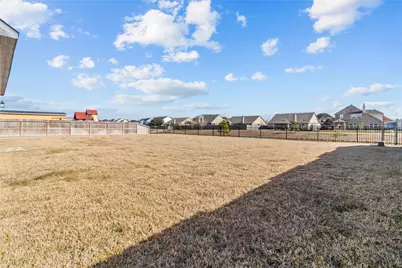11802 Champions Forest Drive, Mont Belvieu, TX 77535 - Photo 18