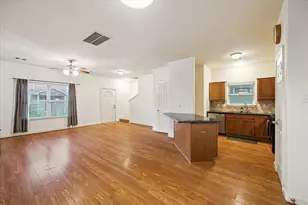 105 Delaney St, Houston, TX 77009 - Photo 8