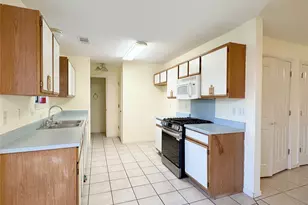 8631 Mapletwist St, Houston, TX 77083 - Photo 6