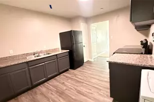2619 Canfield St, Houston, TX 77004 - Photo 2