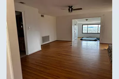 6300 Paradise Manor Circle, Marble Falls, TX 78654 - Photo 4