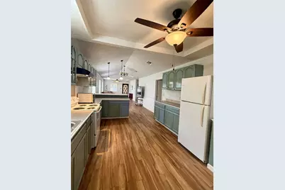 1002 W 2nd Street, El Campo, TX 77437 - Photo 12