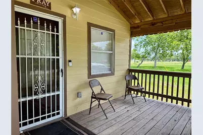 1002 W 2nd Street, El Campo, TX 77437 - Photo 6