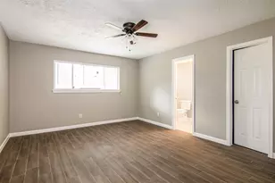 4327 Lucian Ln, Friendswood, TX 77546 - Photo 12