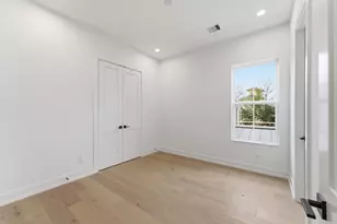 813A Lawrence St, Houston, TX 77007 - Photo 24