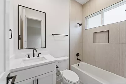 813A Lawrence Street, Houston, TX 77007 - Photo 22