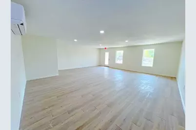 7704 Irvington Boulevard, Houston, TX 77022 - Photo 32