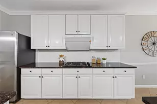 2104 Rushing Spring Dr, Pearland, TX 77584 - Photo 18