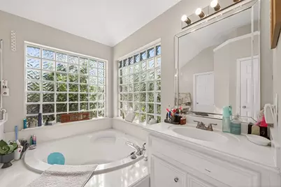 3219 Shadowleaf Drive, Houston, TX 77082 - Photo 38