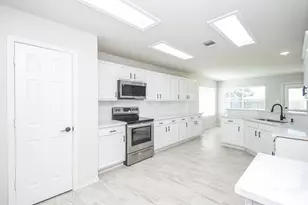 4810 Arbor Ct, Rosenberg, TX 77471 - Photo 4