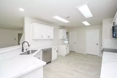 4810 Arbor Court, Rosenberg, TX 77471 - Photo 8