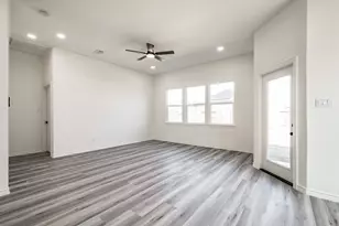 10391 Woodhill Spa Ln, Cleveland, TX 77327 - Photo 18
