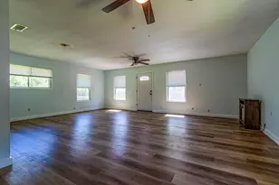 314 Normagene St, Livingston, TX 77351 - Photo 2