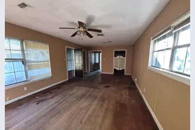 5210 W 43rd Street, Houston, TX 77092 - Photo 10