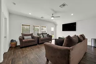 18502 N Portbec Ct, New Caney, TX 77357 - Photo 10