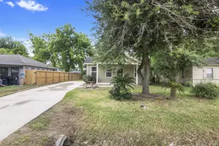 3618 Rockingham St, Houston, TX 77051 - Photo 2