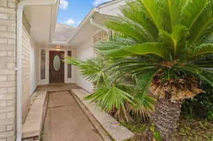 16022 Sierra Vista Dr, Houston, TX 77083 - Photo 2