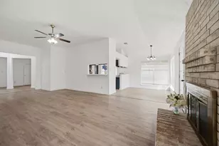 16022 Sierra Vista Dr, Houston, TX 77083 - Photo 6