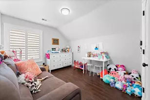 179 W Amberglow Cir, The Woodlands, TX 77381 - Photo 12