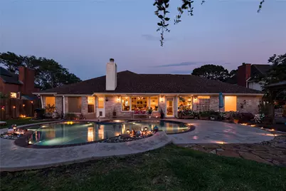 911 Lake Country Drive, Seabrook, TX 77586 - Photo 2
