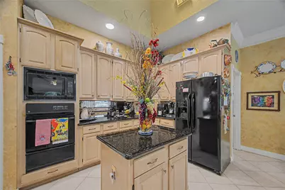 911 Lake Country Drive, Seabrook, TX 77586 - Photo 18
