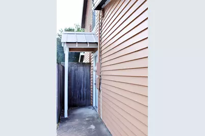 727 Milam Street, Columbus, TX 78934 - Photo 2