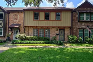 2252 Shadowdale Dr, Houston, TX 77043 - Photo 2