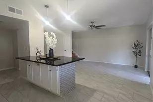 2252 Shadowdale Dr, Houston, TX 77043 - Photo 12