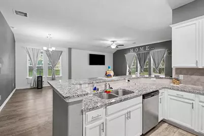 16349 Ellis Street, Conroe, TX 77303 - Photo 8