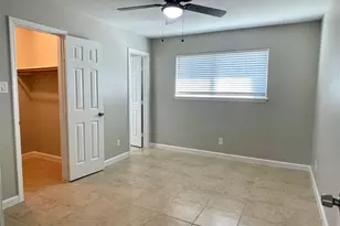 1914 Larrabee St, Seabrook, TX 77586 - Photo 8