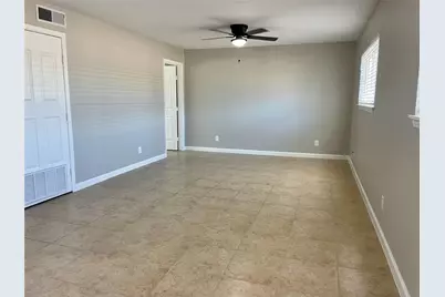 1914 Larrabee Street #7, Seabrook, TX 77586 - Photo 6