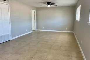 1914 Larrabee St, Seabrook, TX 77586 - Photo 6