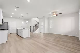 700 Sand Dollar Dr, Kemah, TX 77565 - Photo 4