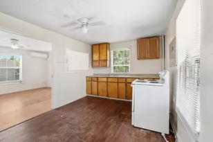 4233 Du Pont St, Houston, TX 77021 - Photo 6