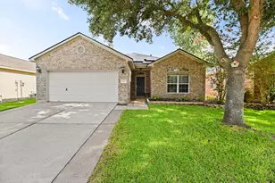 32018 Anne Ln, Pinehurst, TX 77362 - Photo 2