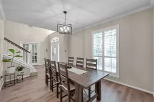2 S Duskwood Pl, The Woodlands, TX 77381 - Photo 8