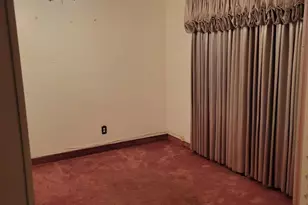 12934 Glenwyck St, Houston, TX 77045 - Photo 2