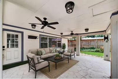 811 Thicket Lane, Houston, TX 77079 - Photo 32