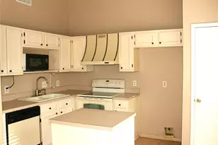 2403 Chimneystone Cir, Sugar Land, TX 77479 - Photo 4