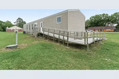 428 W Pine, Winnie, TX 77665 - Photo 30