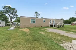 428 W Pine, Winnie, TX 77665 - Photo 32